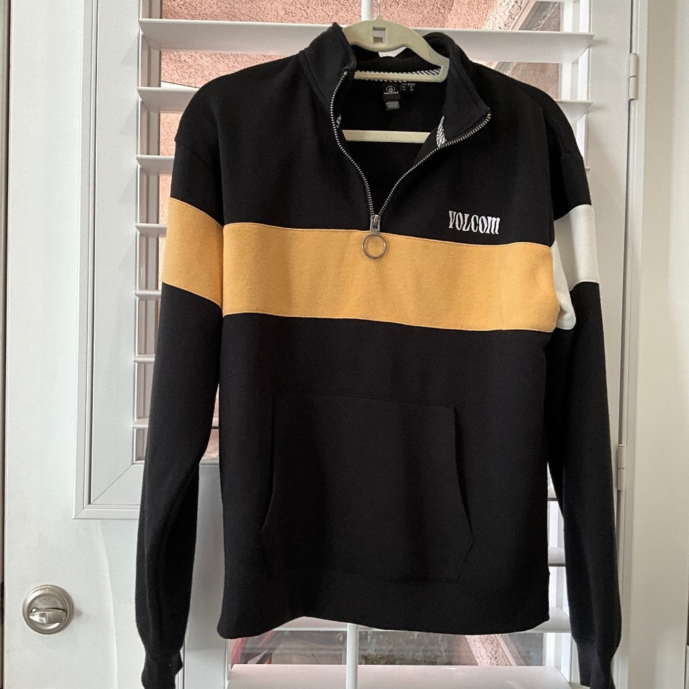 VOLCOM TRUE TO THIS 1/4 ZIP PULLOVER SWEATSHIRT BOLD STRIPE BLACK GOLD WHITE, S